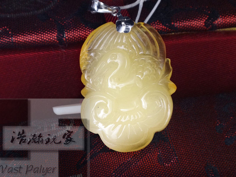 琥珀吊坠010