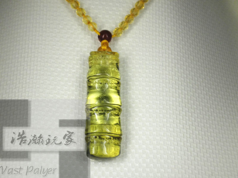 琥珀吊坠014