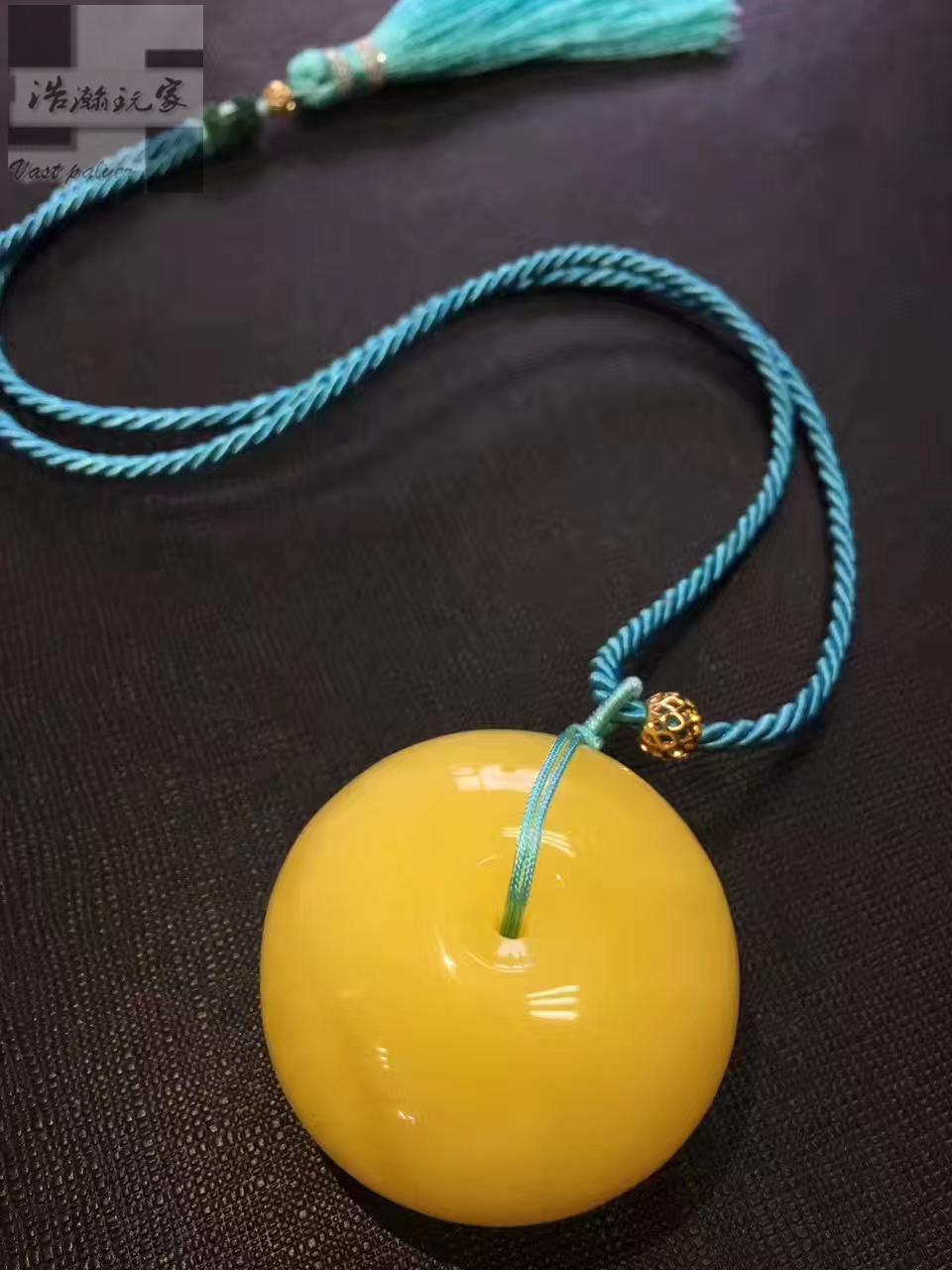 蜜蜡扣子