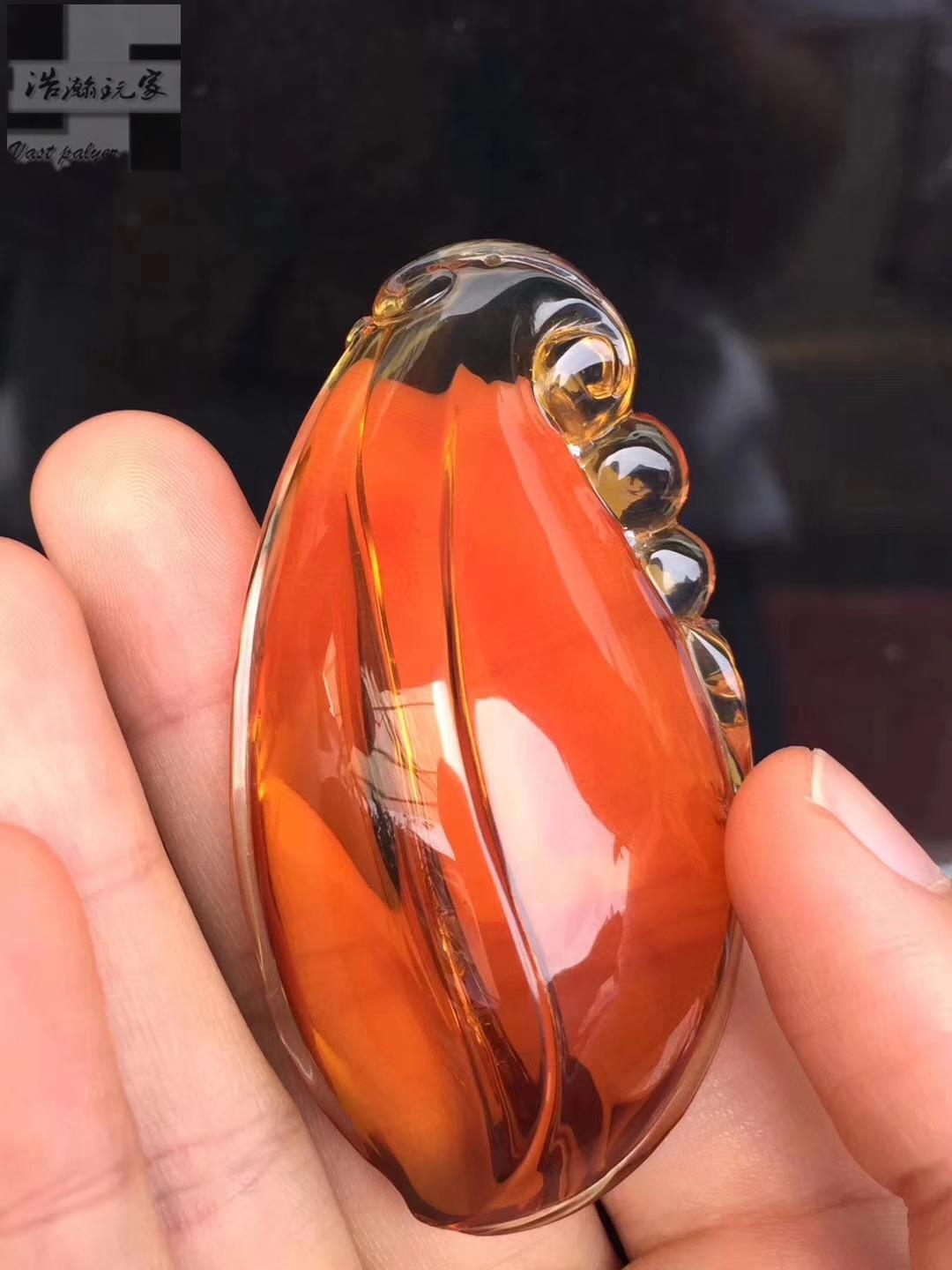 浅血茶琥珀
