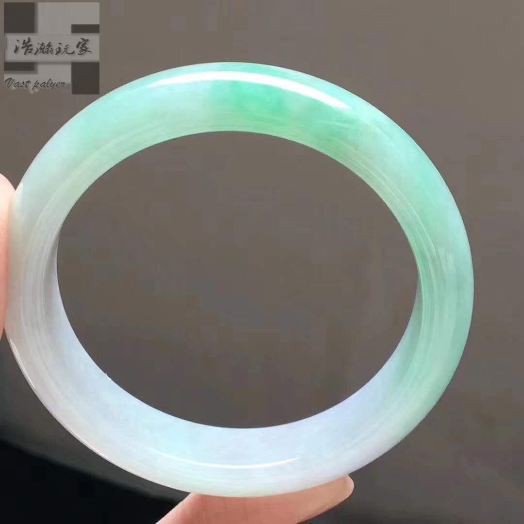翡翠手镯